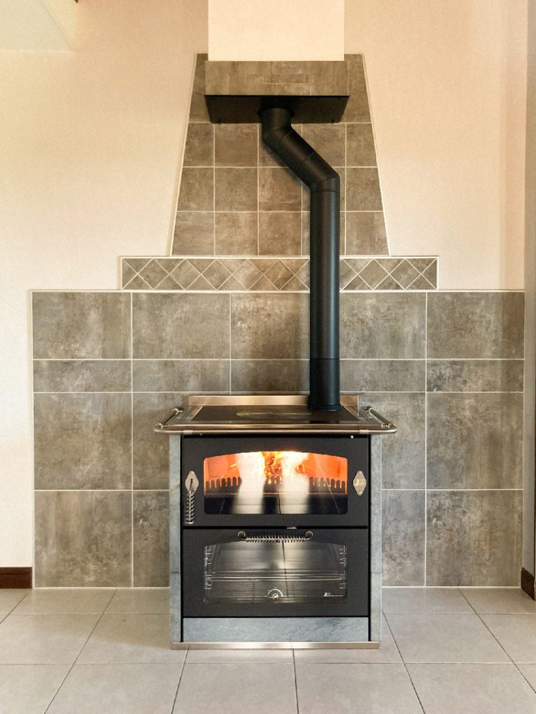Cuisinière à bois De Manincor, installée à Fonsorbes, Haute Garonne